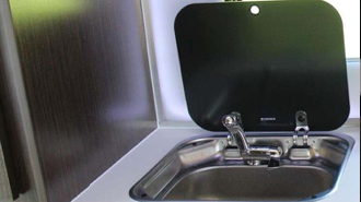 CIRRUS 920 - Évier en verre avec robinet escamotable